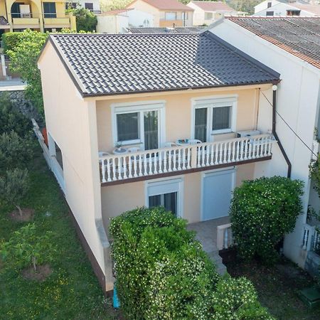 Apartment Wish - Two Bedrooms With 2 Ac Renewed Pag Town Exterior foto