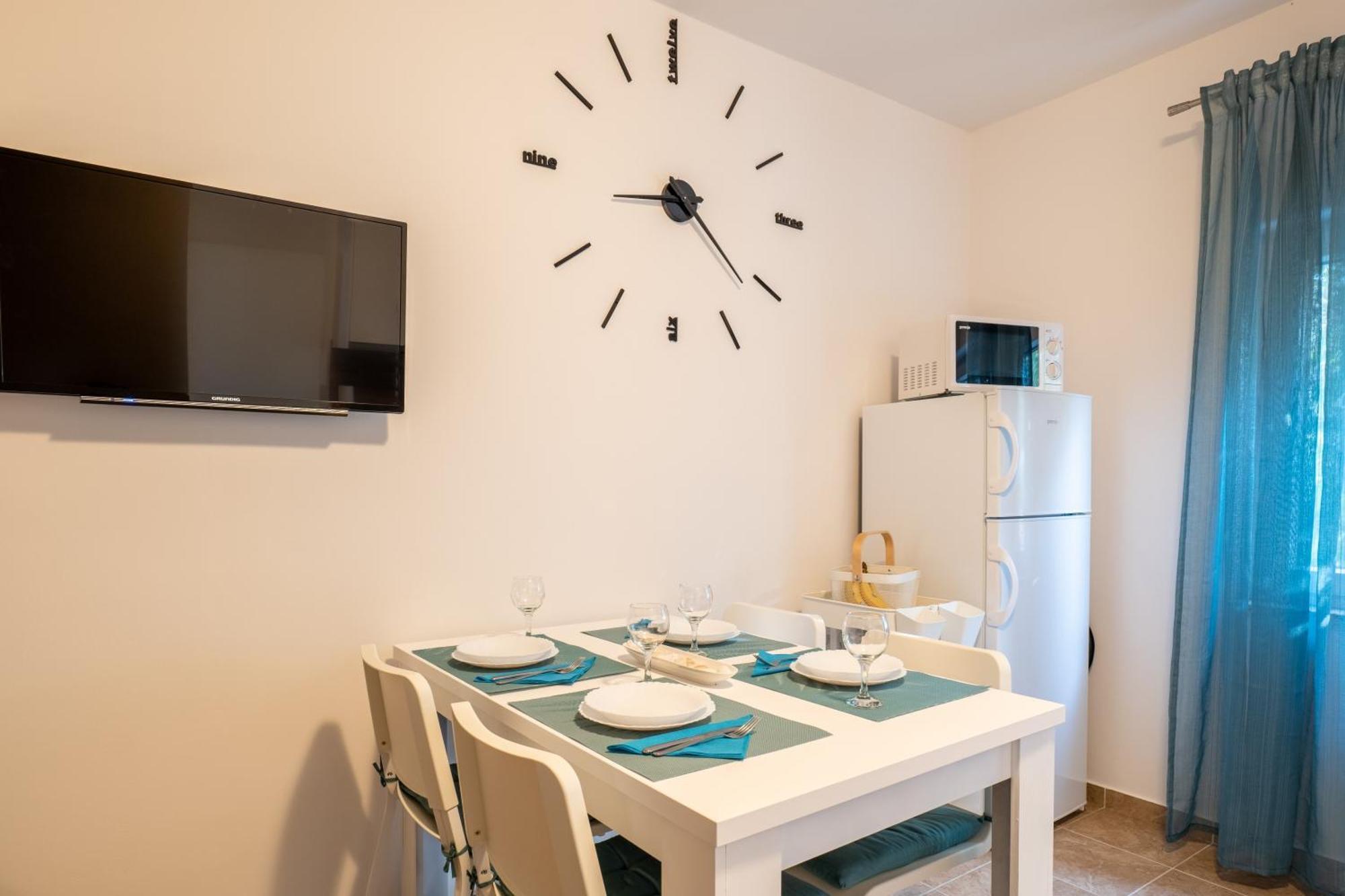 Apartment Wish - Two Bedrooms With 2 Ac Renewed Pag Town Exterior foto