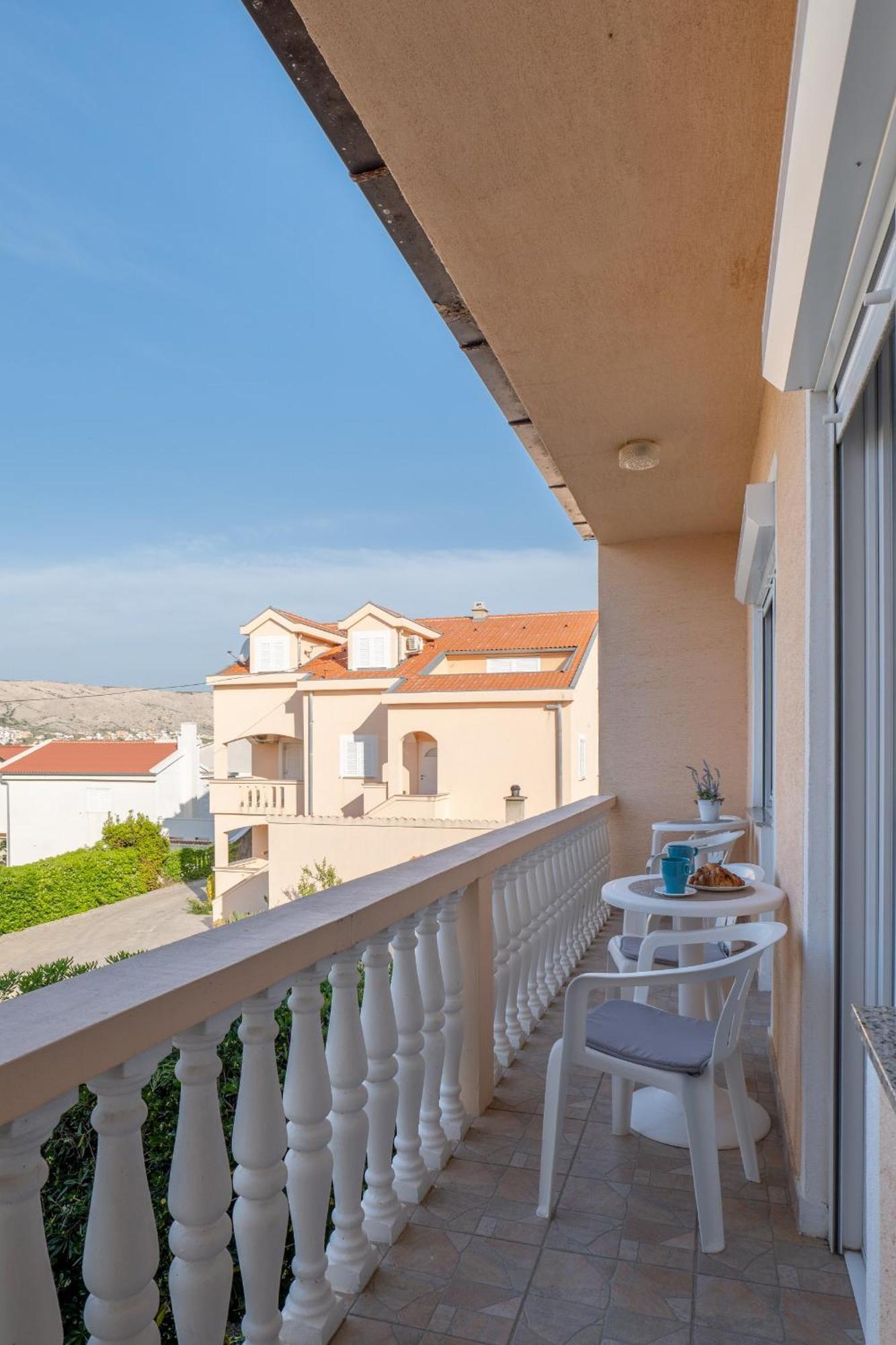 Apartment Wish - Two Bedrooms With 2 Ac Renewed Pag Town Exterior foto